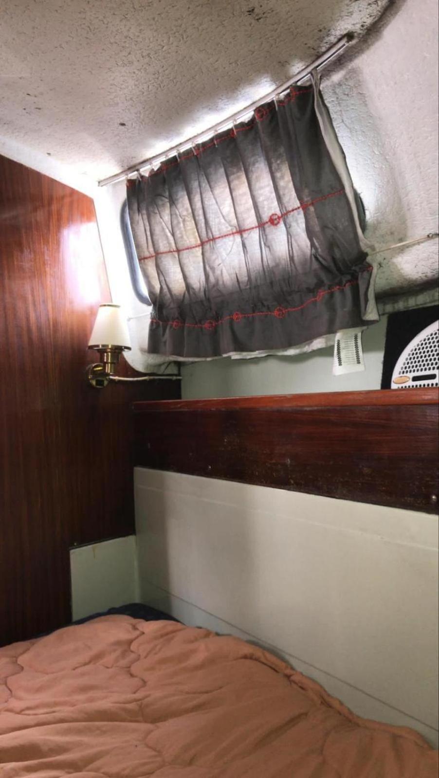 Отель Yacht - Without Shower Берген Экстерьер фото